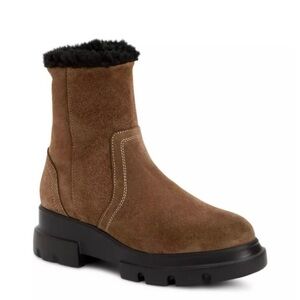 Aquatalia Kyla Suede & Shearling-Lined
Lug Sole Waterproof Boots in Taupe